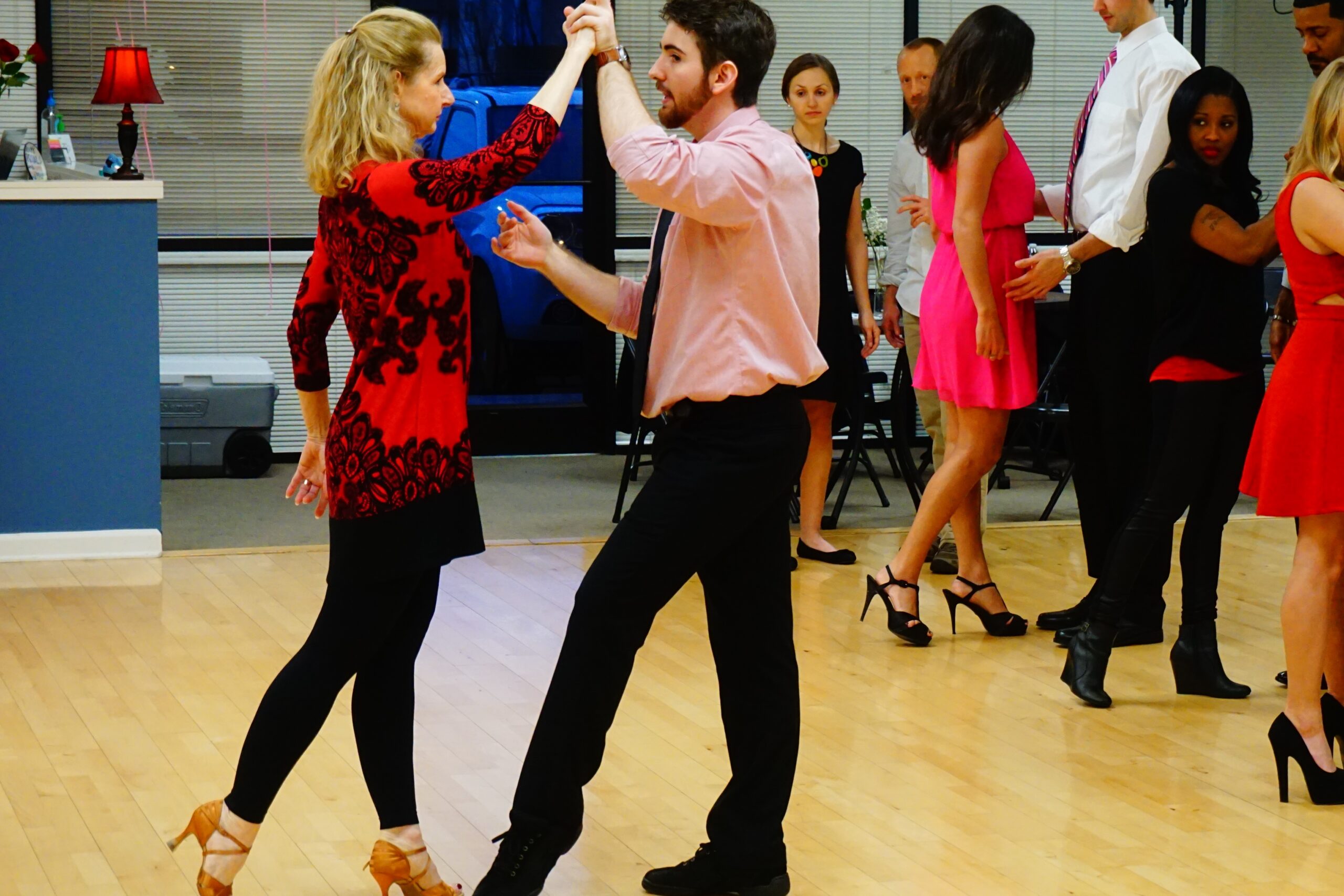 A ballroom dancing company offers ballroom dance instruction in a well-equipped facility. It may prepare teams for national or regional contests as well as provide dancing classes to people who just wish to learn how to dance. A ballroom dancing instruction company may be affiliated with a leisure facility or a club, and it may provide courses for both interested dancers and instructors.