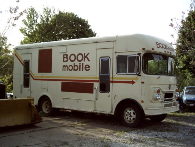  Bookmobile 